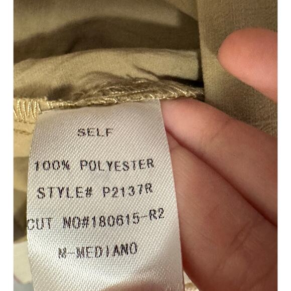 Blush BJ taupe pleated cropped high waisted pants size Medium - Picture 4 of 10